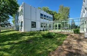 Kiadó Székesfehérvári iroda irodaházban hirdetés (74842396)