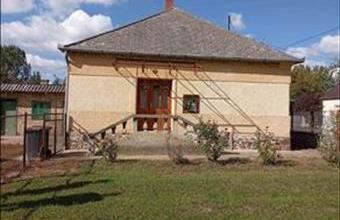 Eladó Lázi családi ház hirdetés (43147797)