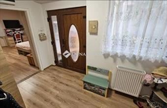 Eladó Várpalotai családi ház hirdetés (75271567)