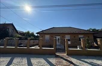 Eladó Veresegyházi családi ház hirdetés (43213964)