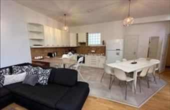 Eladó Budapest VI. kerületi tégla lakás hirdetés (66744825)