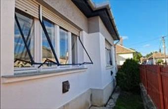 Eladó Jászárokszállási családi ház hirdetés (37743623)