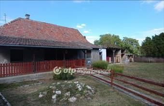 Eladó Dömsödi családi ház hirdetés (32855465)