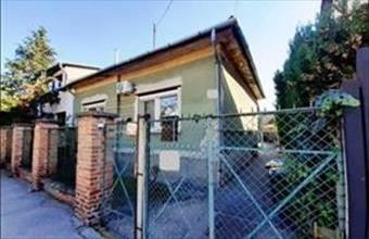 Eladó Budapest XV. kerületi családi ház hirdetés (47993433)