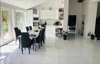 Eladó Abdai családi ház hirdetés (55697969)