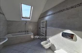 Eladó Veszprémi tégla lakás hirdetés (49344247)