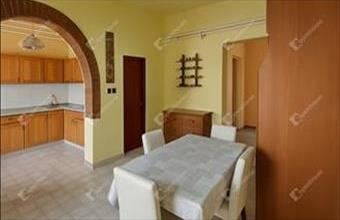 Eladó Debreceni családi ház hirdetés (42274175)