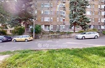 Eladó Miskolci csúsztatott zsalus lakás hirdetés (79744442)