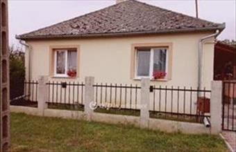 Eladó Tunyogmatolcsi családi ház hirdetés (85653323)