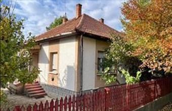 Eladó Jászalsószentgyörgyi családi ház hirdetés (25356744)
