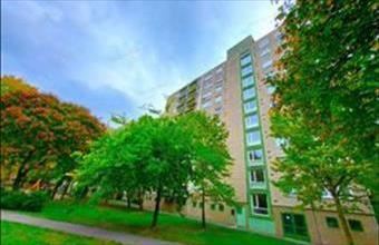 Eladó Győri panel lakás hirdetés (33133374)