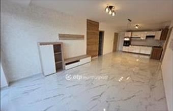 Eladó Hajdúszoboszlói tégla lakás hirdetés (15445454)