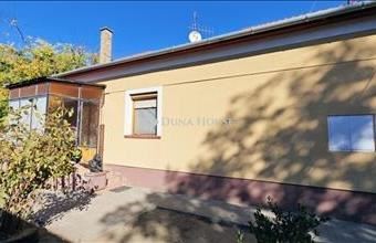 Eladó Kecskeméti ikerház hirdetés (73963558)