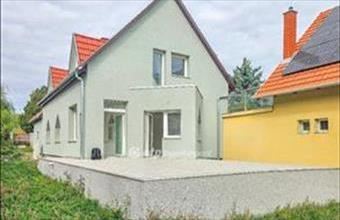 Eladó Székesfehérvári családi ház hirdetés (64739457)