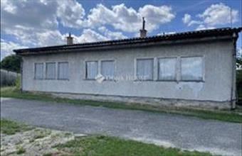 Eladó Bicskei családi ház hirdetés (95923479)