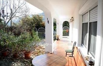 Eladó Budapest III. kerületi családi ház hirdetés (47746461)