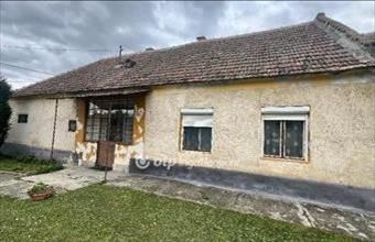 Eladó Csóti családi ház hirdetés (43977284)