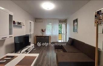 Eladó Budapest XIV. kerületi csúsztatott zsalus lakás hirdetés (65857237)