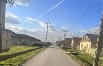 Eladó Adonyi lakóövezeti telek hirdetés (25933249)