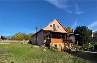 Eladó Iregszemcsei családi ház hirdetés (33525659)