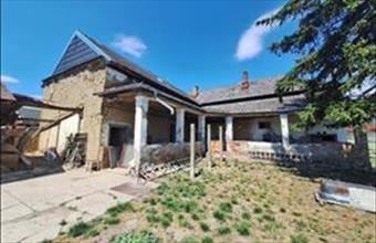 Eladó Túrkevei családi ház hirdetés (33784337)