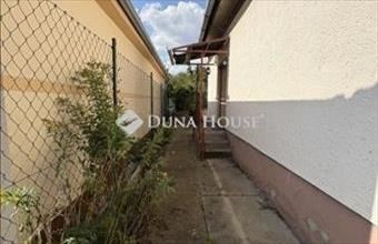 Eladó Budapest XVIII. kerületi családi ház hirdetés (45127731)