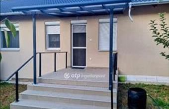 Eladó Tököli ikerház hirdetés (98673221)