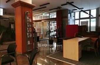 Kiadó Szekszárdi iroda irodaházban hirdetés (94335541)