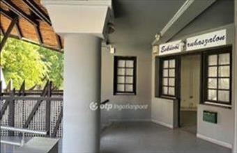 Kiadó Szekszárdi üzlethelyiség üzletházban hirdetés (48692736)