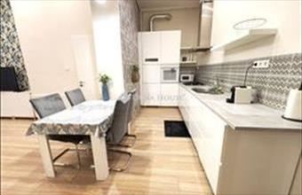 Eladó Budapest V. kerületi tégla lakás hirdetés (93854674)