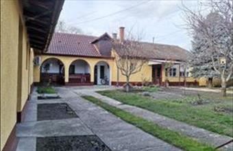 Eladó Kiskunhalasi családi ház hirdetés (59473867)