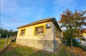 Eladó Győri családi ház hirdetés (76114112)