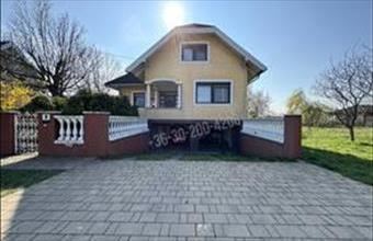 Eladó Levéli családi ház hirdetés (94443486)