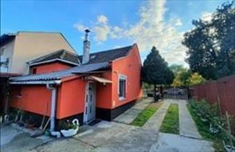 Eladó Budapest XV. kerületi családi ház hirdetés (39353375)