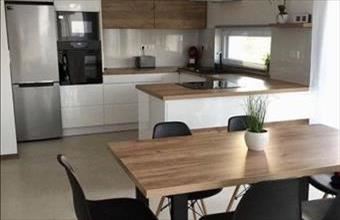 Eladó Győri iroda lakásban hirdetés (74654745)