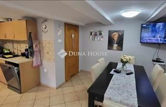 Eladó Vácegresi családi ház hirdetés (53897339)