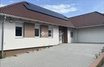 Eladó Fóti családi ház hirdetés (98977351)