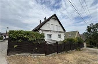 Eladó Balatonfüredi családi ház hirdetés (34412928)