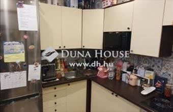 Eladó Budapest VIII. kerületi csúsztatott zsalus lakás hirdetés (67269934)