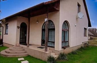 Eladó Seregélyesi családi ház hirdetés (78974927)