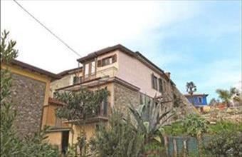 Eladó Olaszországi családi ház hirdetés (84739921)