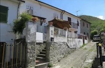 Eladó Olaszországi családi ház hirdetés (74729555)