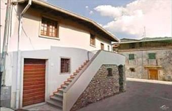 Eladó Olaszországi családi ház hirdetés (39762393)