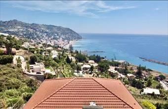 Eladó Olaszországi üdülő hirdetés (75684374)