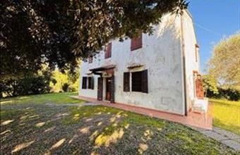 Eladó Olaszországi családi ház hirdetés (79943779)