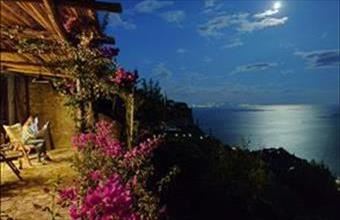 Eladó Olaszországi családi ház hirdetés (97258393)