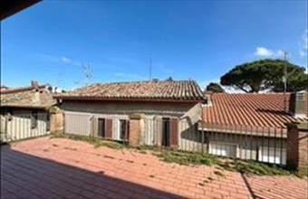 Eladó Olaszországi családi ház hirdetés (35334843)