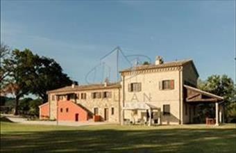 Eladó Olaszországi családi ház hirdetés (32443927)