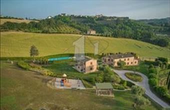 Eladó Olaszországi családi ház hirdetés (65375428)