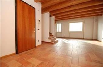 Eladó Olaszországi tégla lakás hirdetés (35924355)